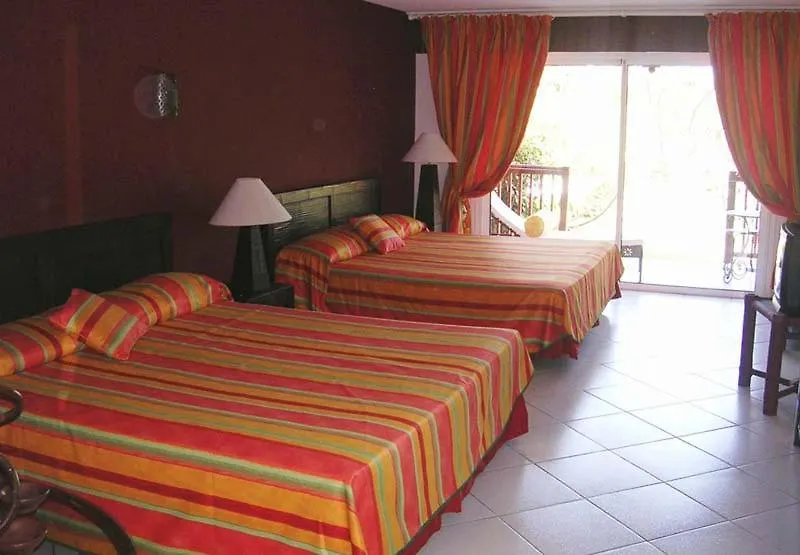 Tropical Court Hotel Montego Bay