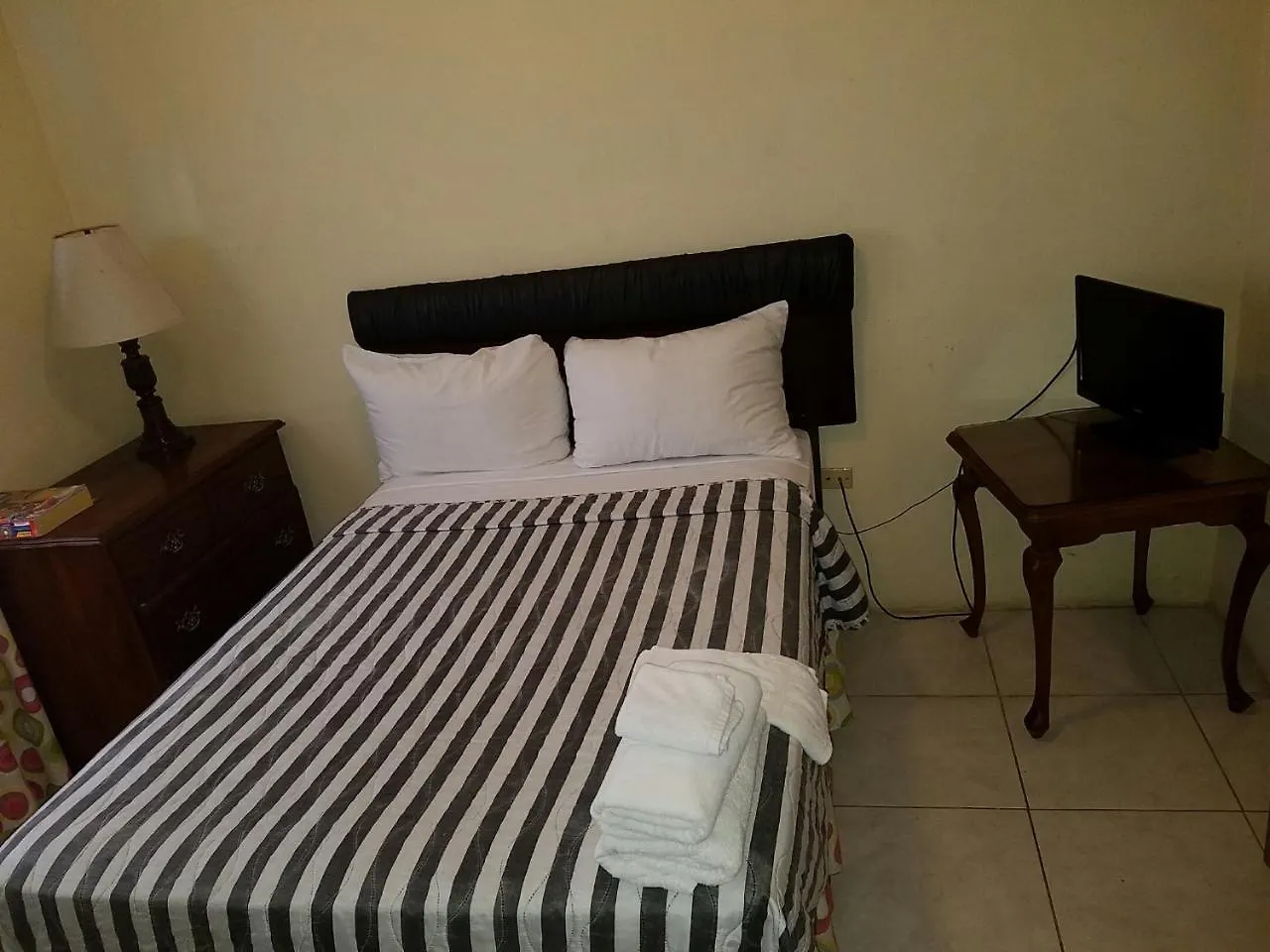 Tropical Court Hotel Montego Bay Jamaica
